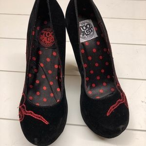 NEW Too fast shoes